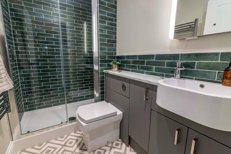 Vibrant 2 Bedroom Apartment // 2026/7 - Image 14